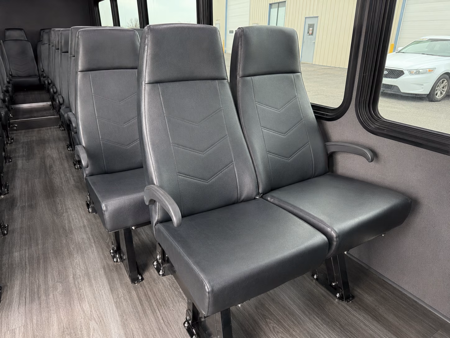 minibus rentals for trenton bridal party and vip transportation