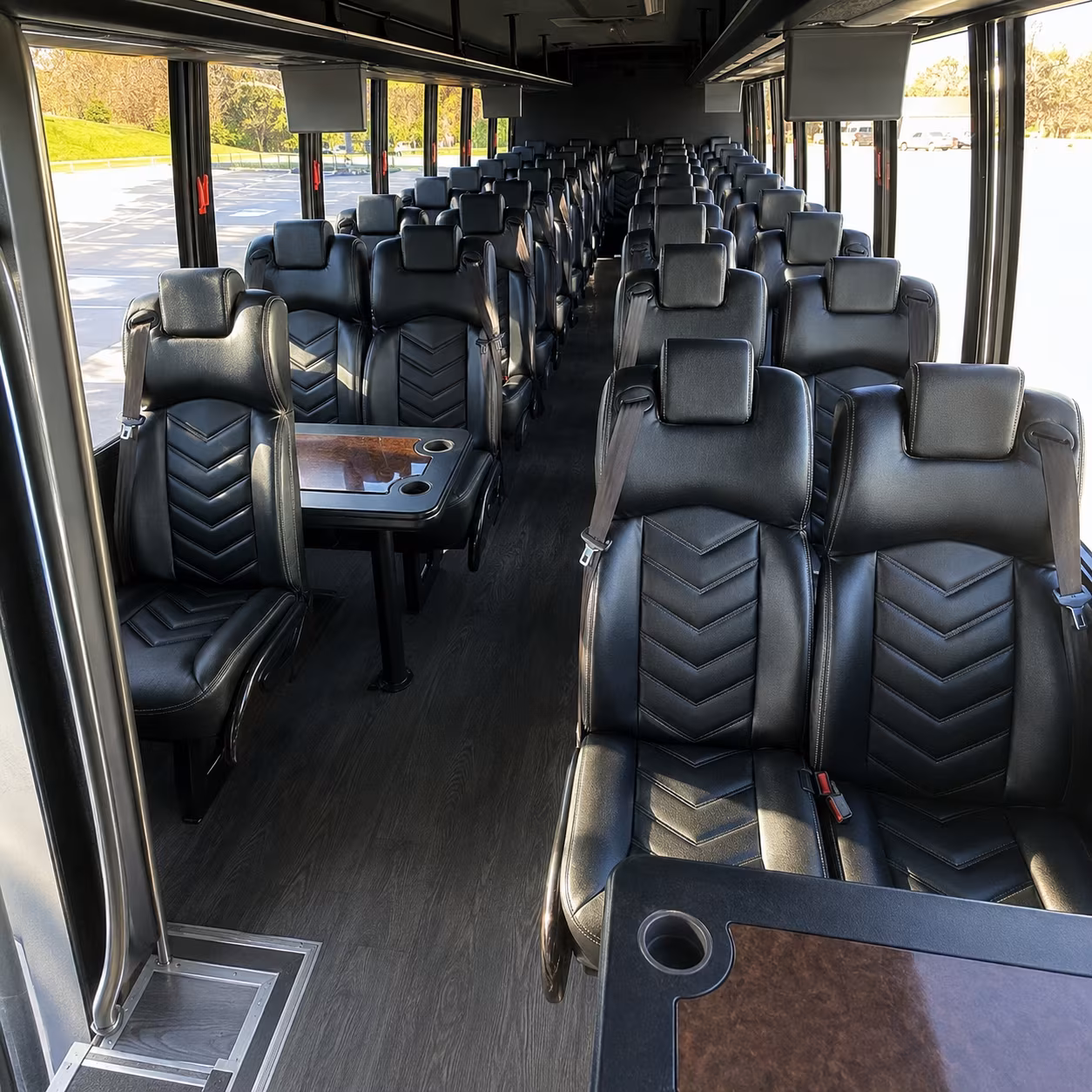 minibuses and charter buses for trenton battle monument and history tours