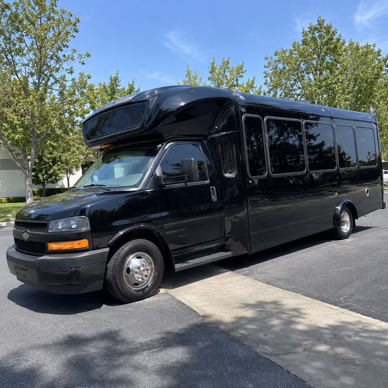 trenton bus rental service area